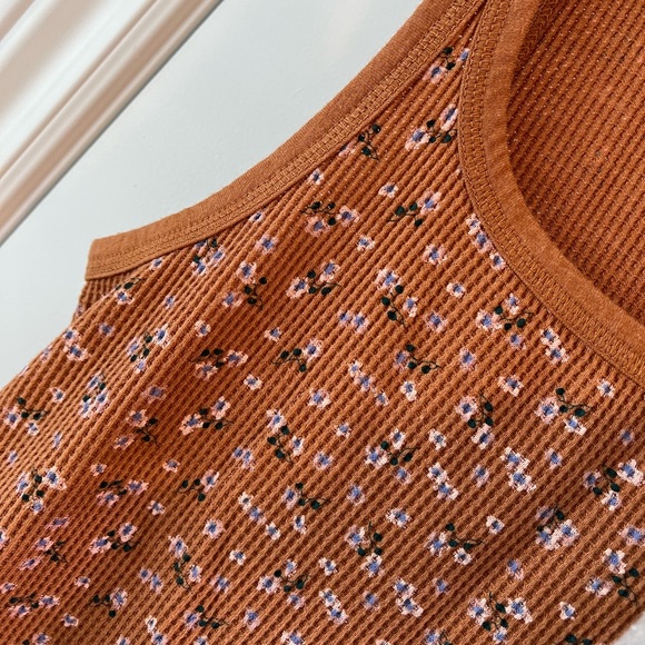 American Eagle Floral Print Waffle Dress - Picture 6 of 6